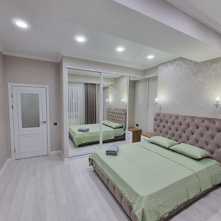 Luxury Best Grand New Apartaments Ultra Central Chisináu Exterior foto