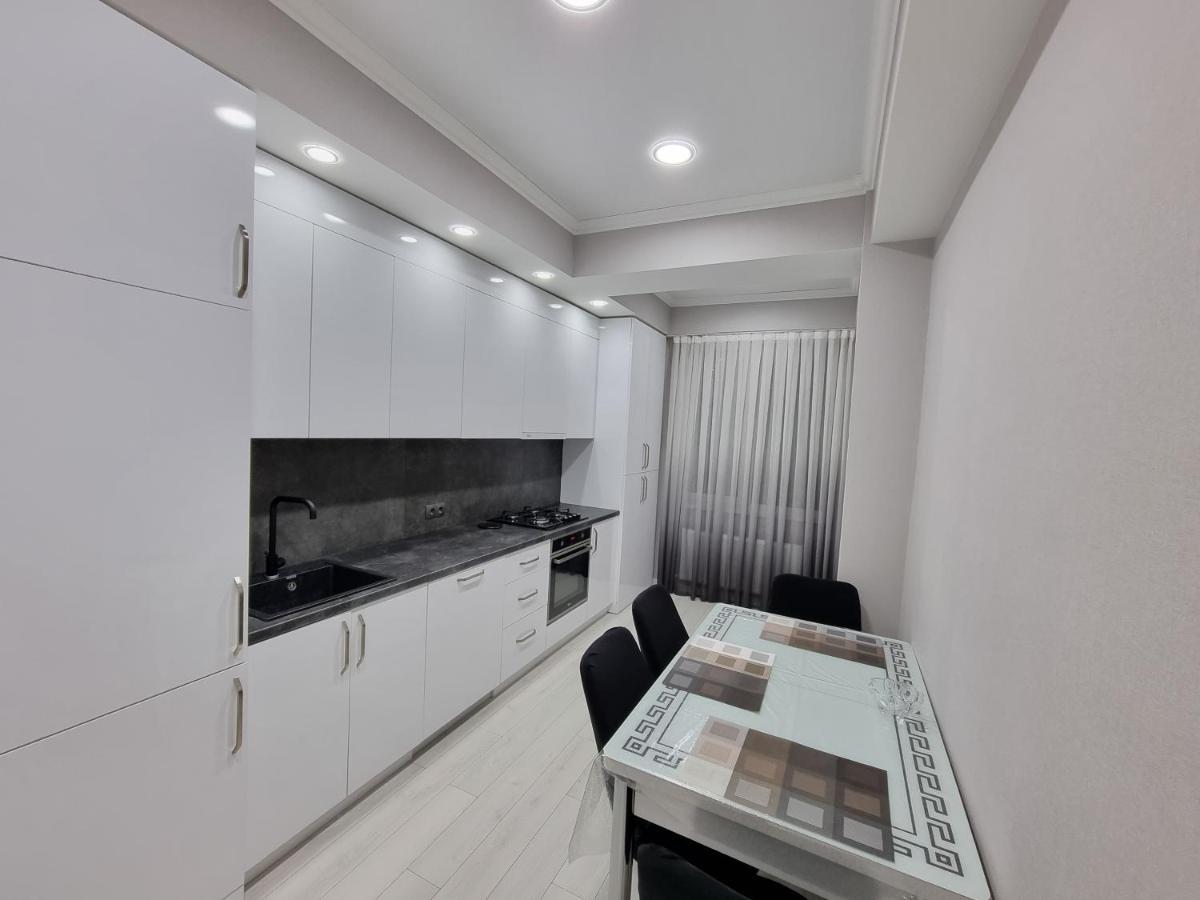 Luxury Best Grand New Apartaments Ultra Central Chisináu Exterior foto
