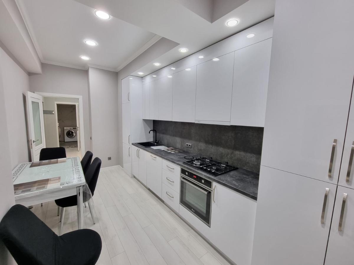 Luxury Best Grand New Apartaments Ultra Central Chisináu Exterior foto